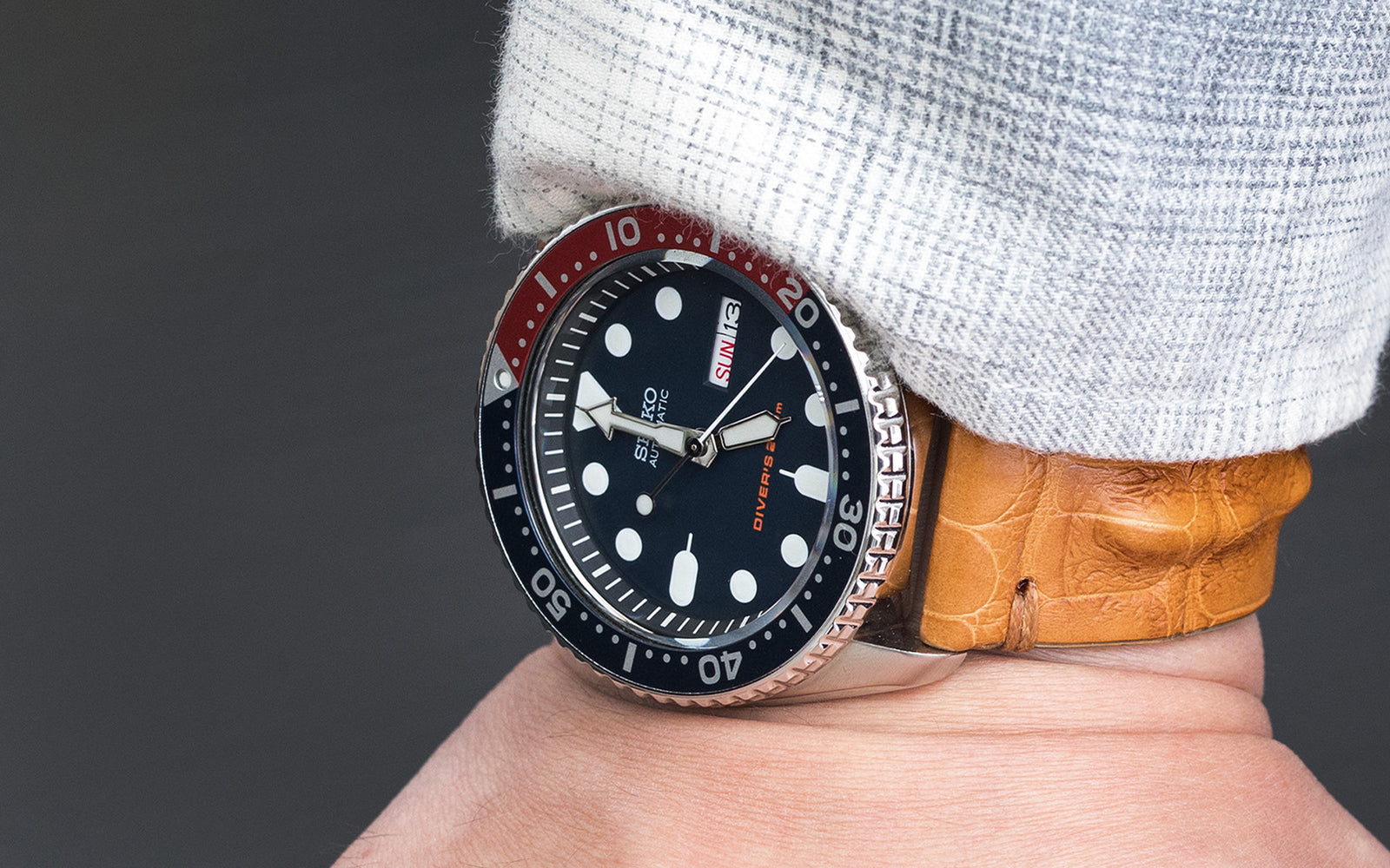 DX02001C | ORIENT STAR: Mechanical Classic Watch, Crocodile Leather Strap -  39.0mm (DX02001C) | ORIENT Watch Global Site