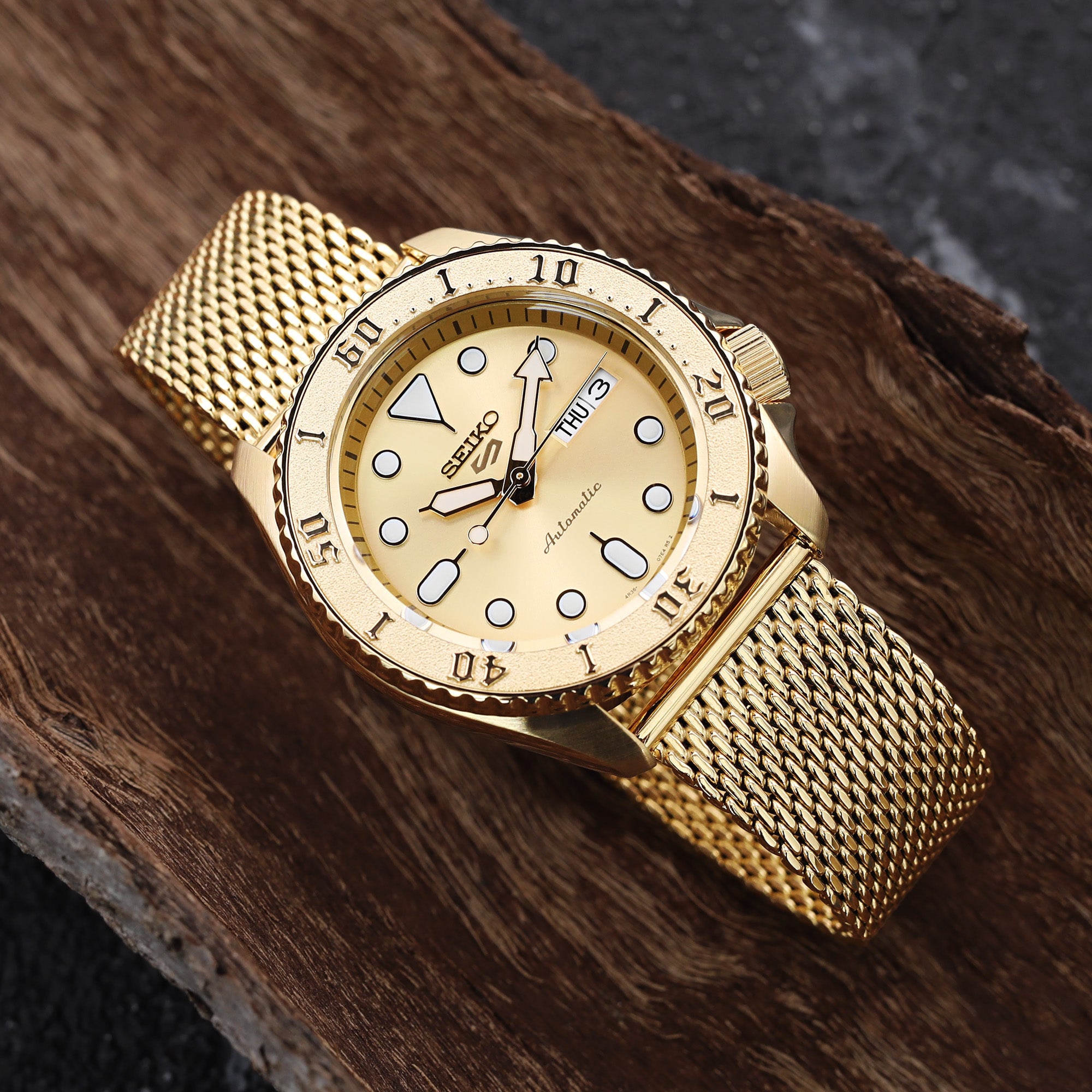 Quick Release Tapered Milanese IP Gold Mesh Watch Band