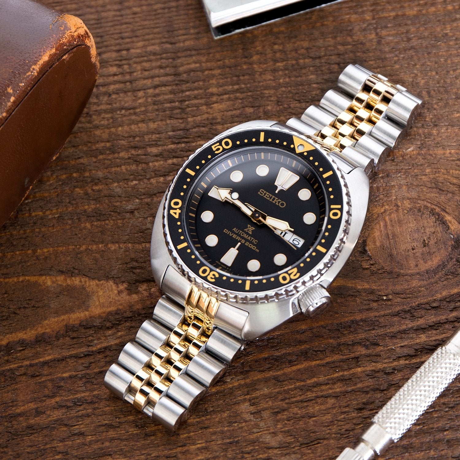 SRP Turtle Bracelet: Black/Silver Jubilee - Watch-Modz