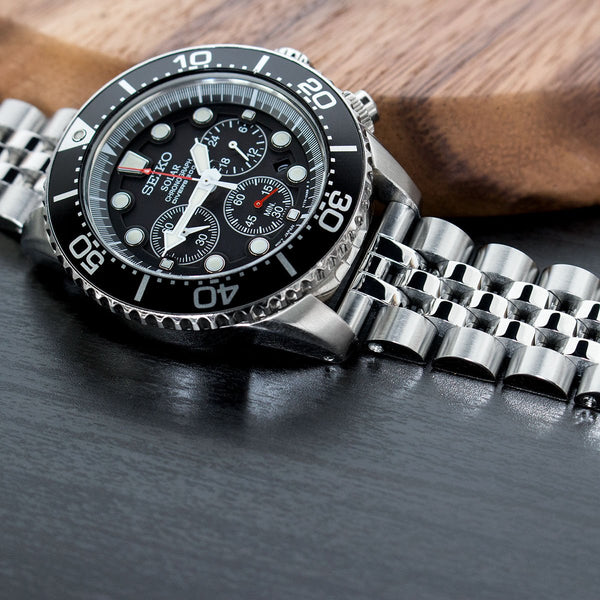 Angus-J Louis for Seiko Turtle – Russell Jewellers