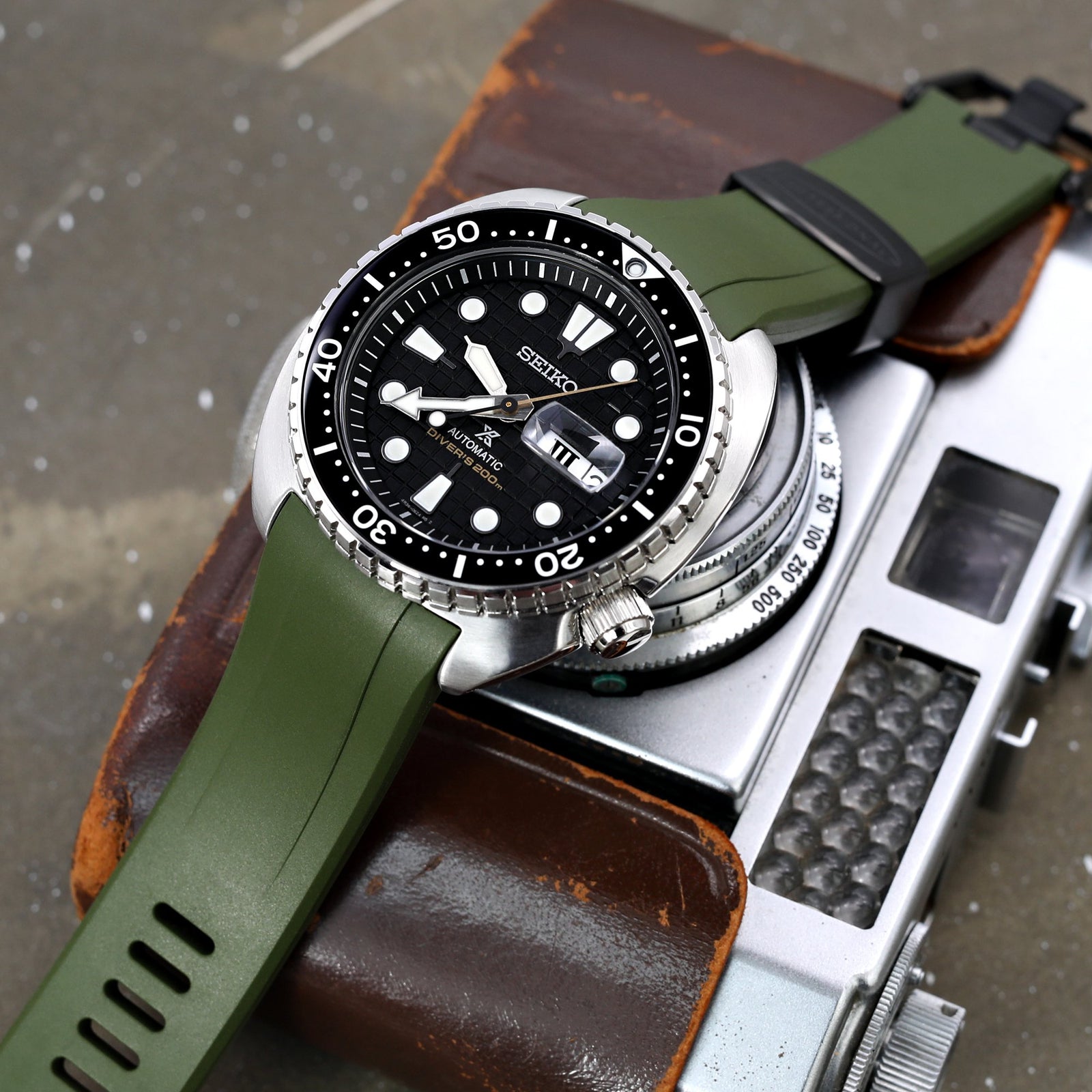 Seiko Turtle Crafter Blue Green PVD Buckle Rubber Straps Strapcode