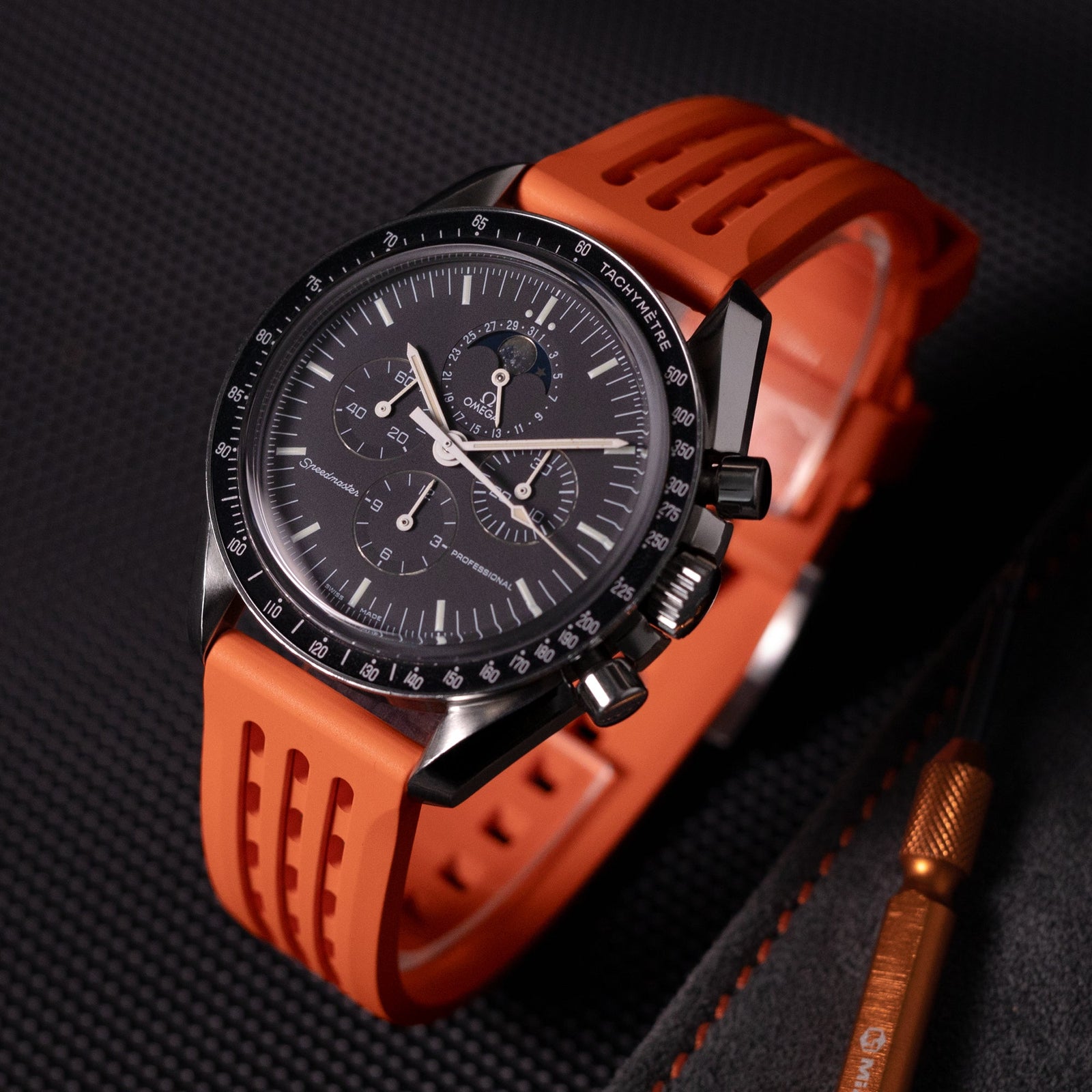 Harley Davidson Leather Strap Black To Orange Flame Dial Watch For Men -  Bijouterie Langlois