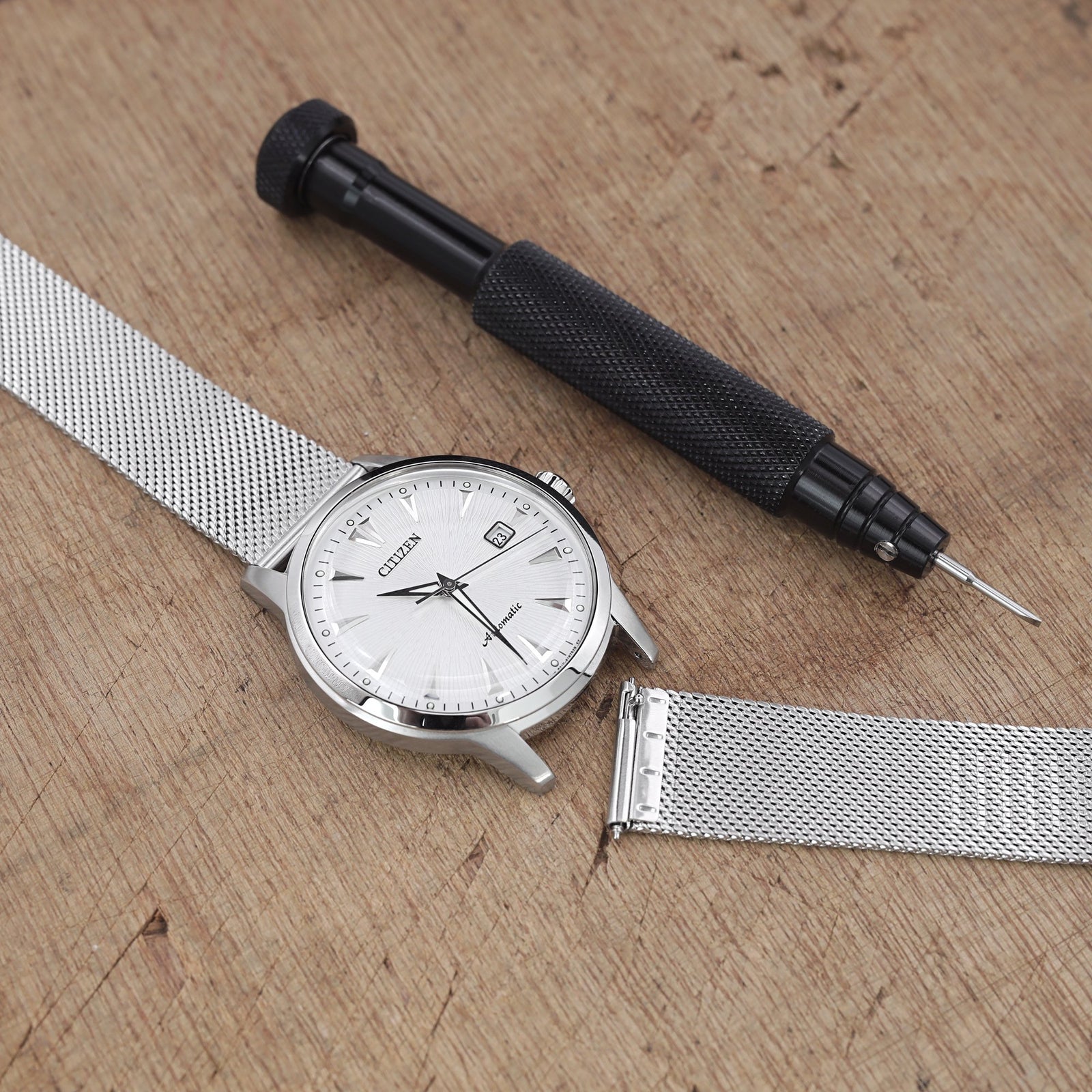 What is Milanese watch band? A brief history of Mesh watch band - Strapcode