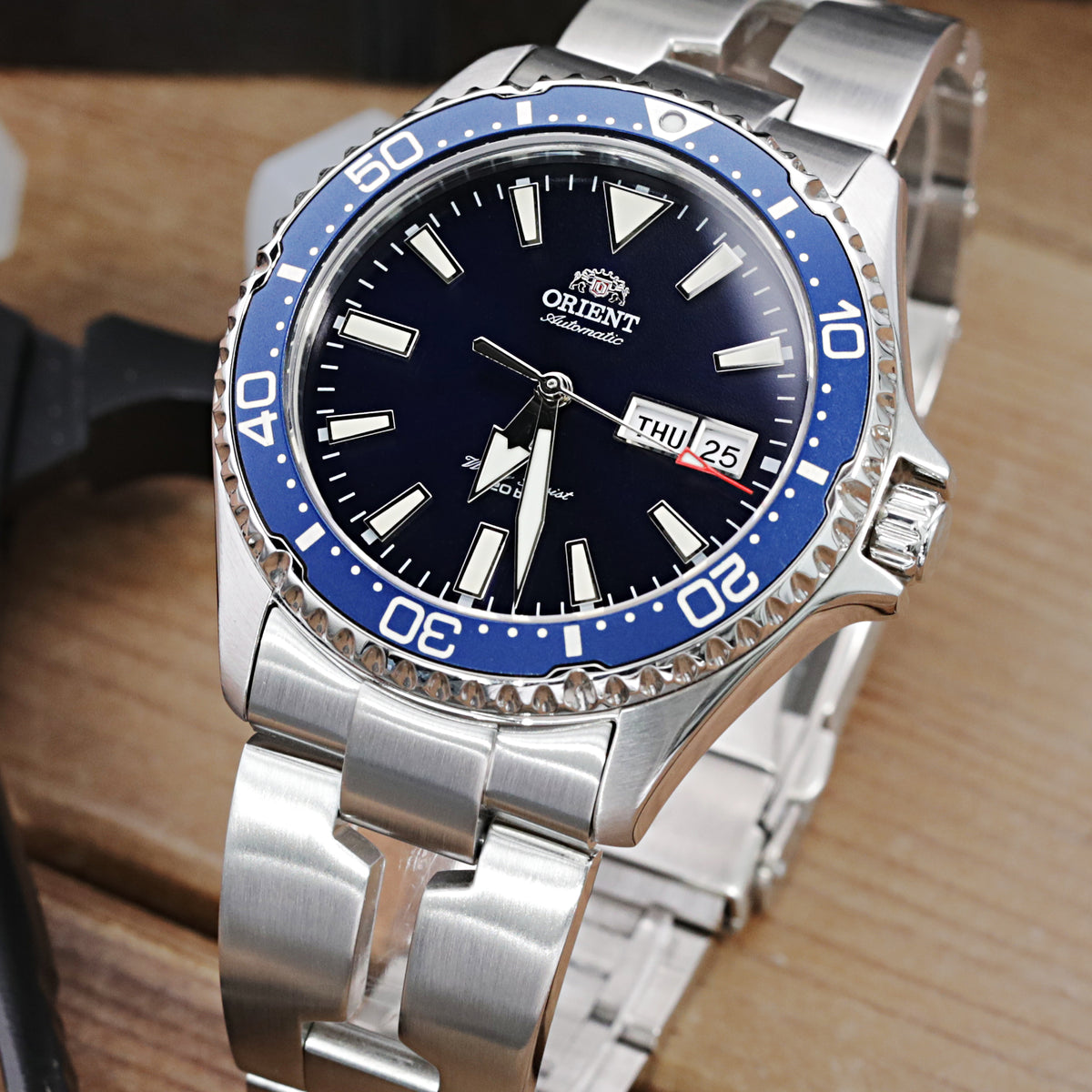 Orient Kamasu + Strapcode bracelet = best watch for $300 