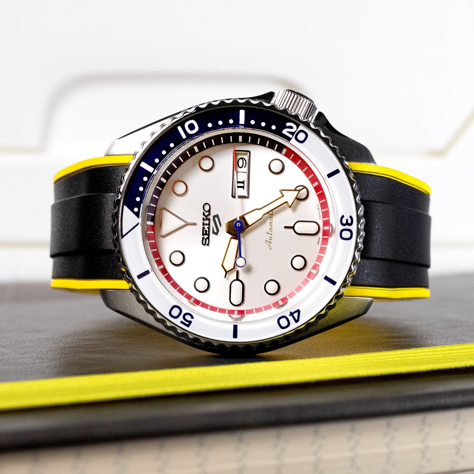 StrapXPro Rubber Watch Strap for Seiko 5 Sport 5KX / GMT | Strapcode